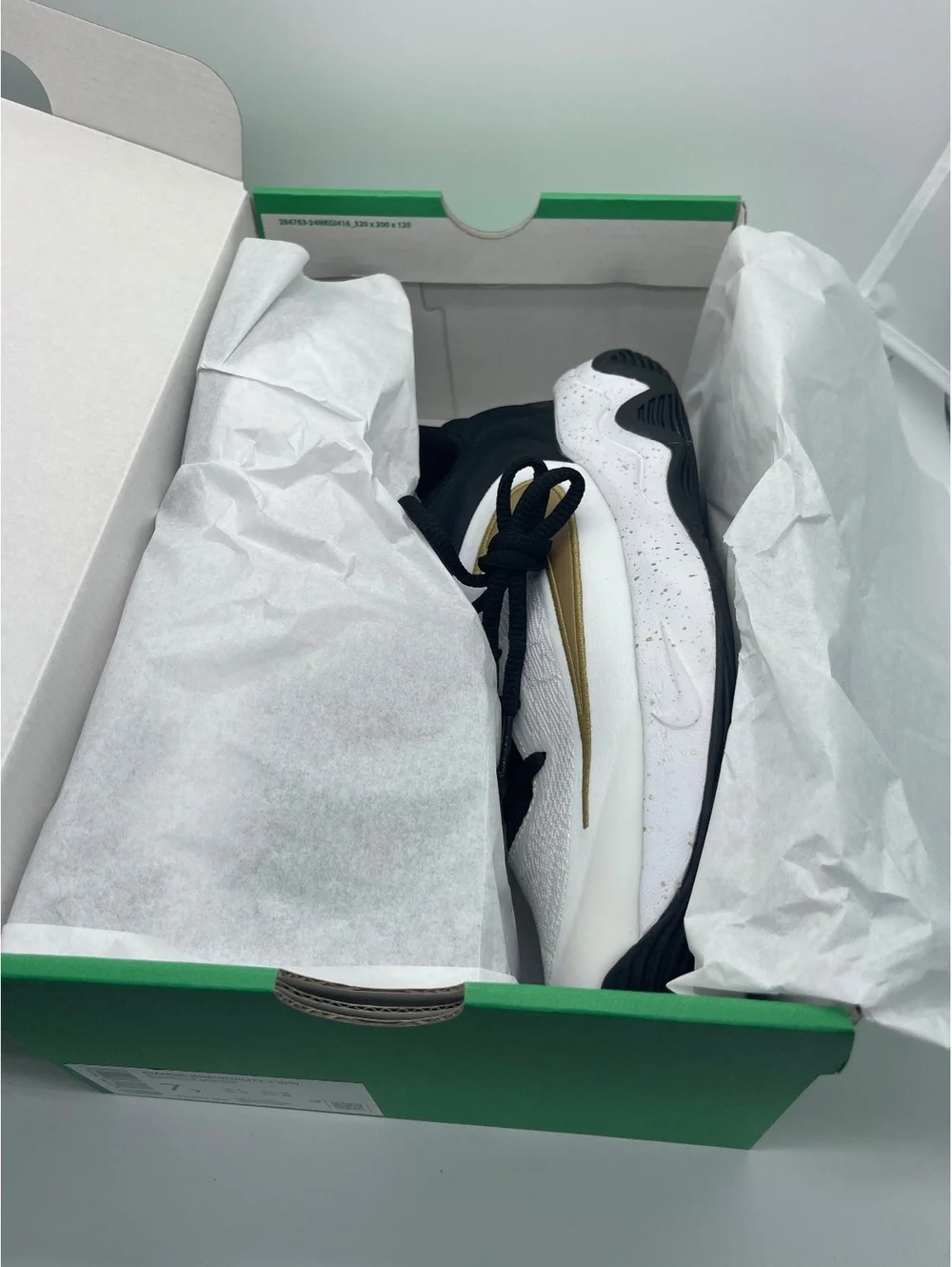 Nike Giannis Immortality Shoes White Black Gold Size 7 Youth